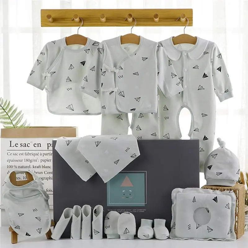 18/22 Pieces Newborn Clothes Baby Gift