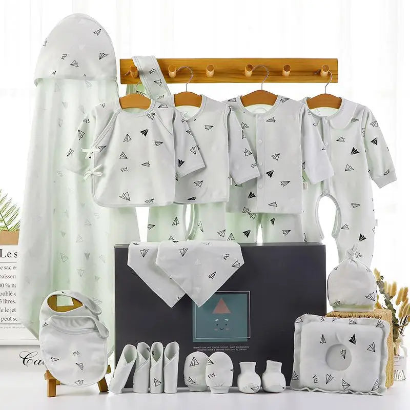 18/22 Pieces Newborn Clothes Baby Gift