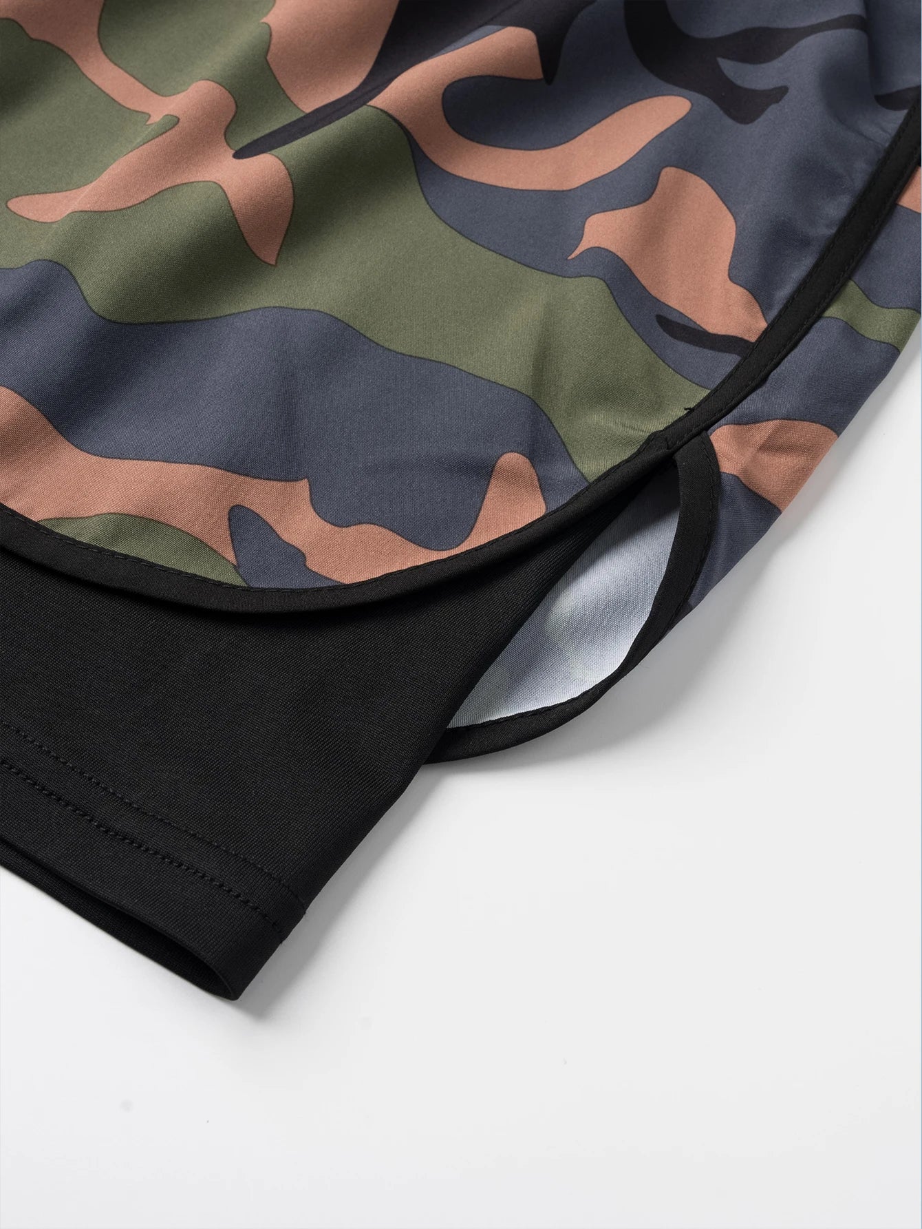 Men's two-in-one shorts