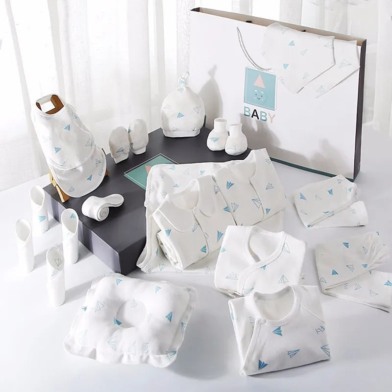 18/22 Pieces Newborn Clothes Baby Gift